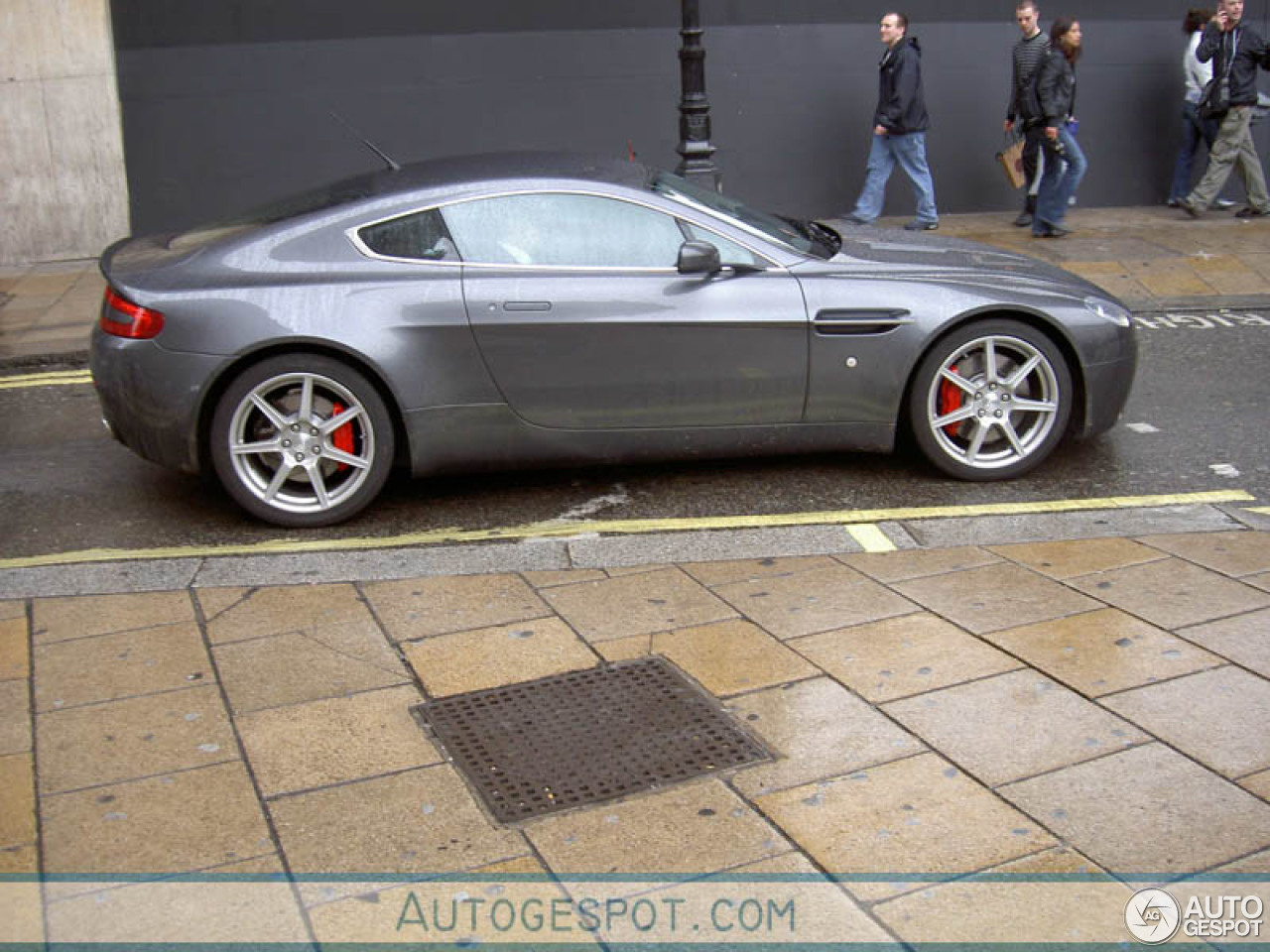 Aston Martin V8 Vantage