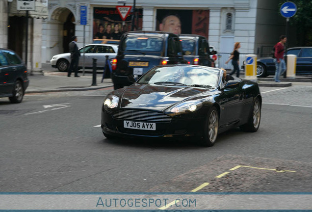 Aston Martin DB9 Volante