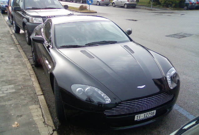 Aston Martin V8 Vantage