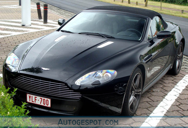 Aston Martin V8 Vantage N400 Roadster