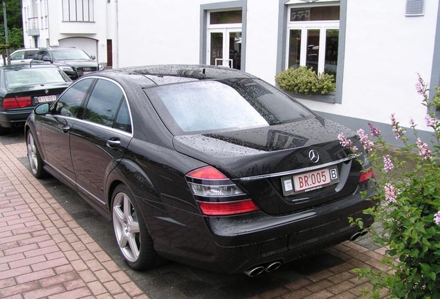 Mercedes-Benz S 63 AMG W221