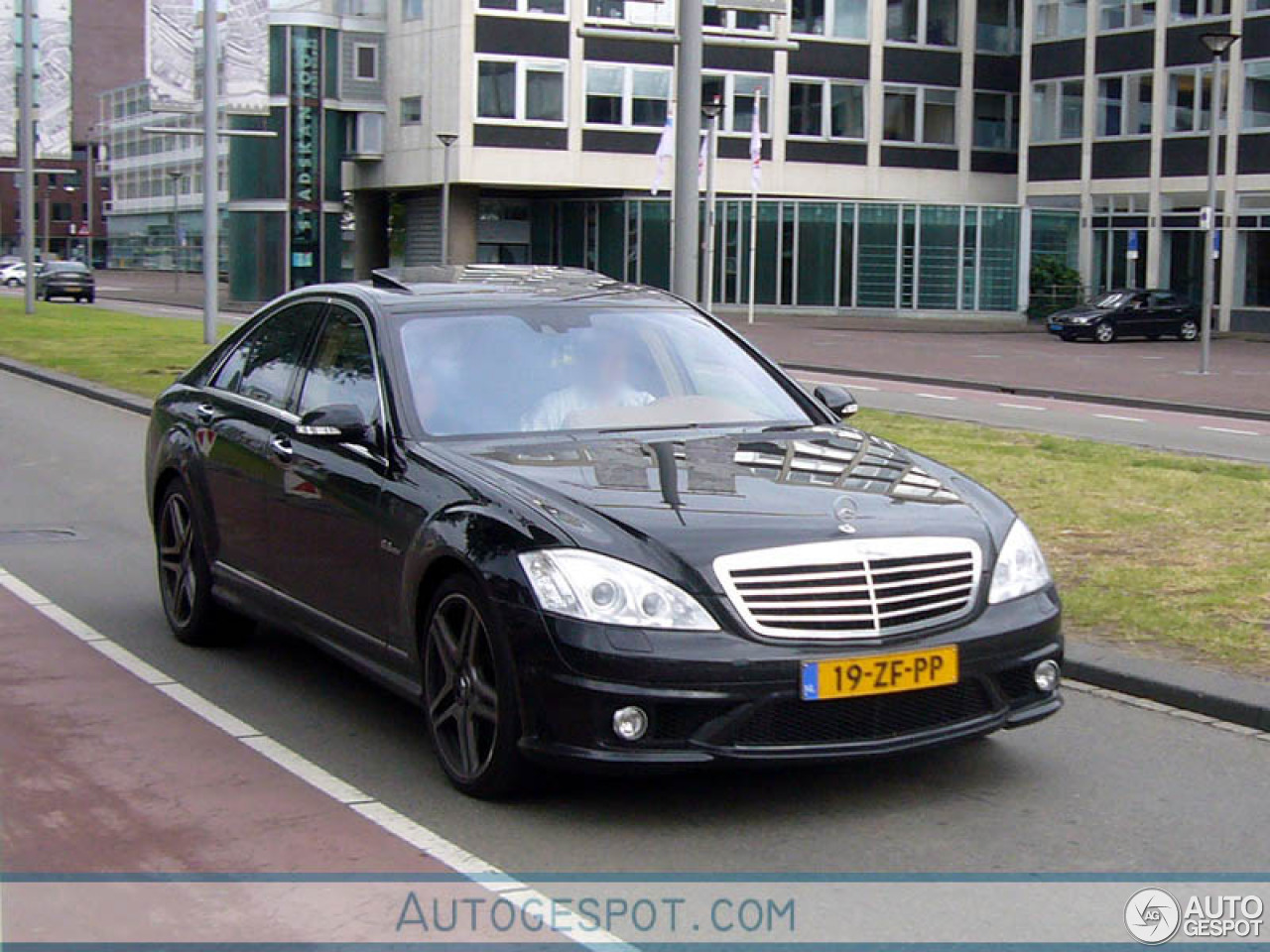 Mercedes-Benz S 63 AMG W221