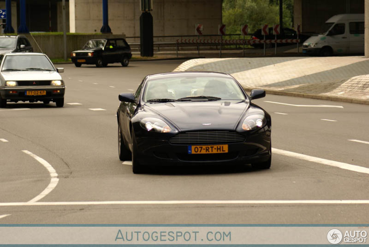 Aston Martin DB9