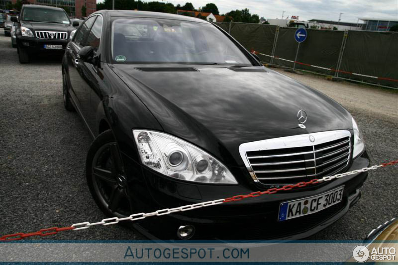 Mercedes-Benz S 65 AMG V221