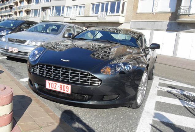 Aston Martin DB9