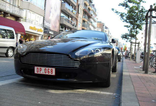 Aston Martin V8 Vantage Roadster