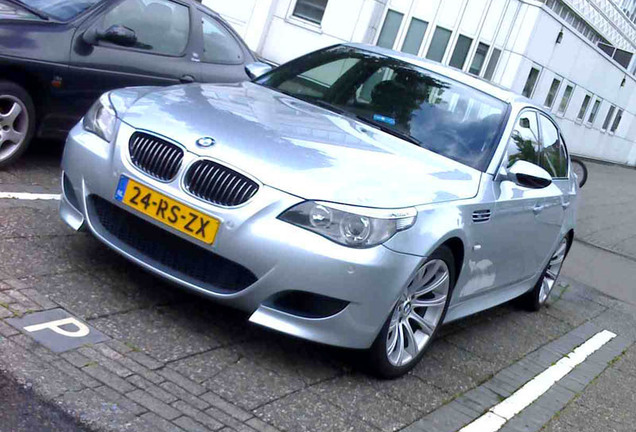 BMW M5 E60 2005