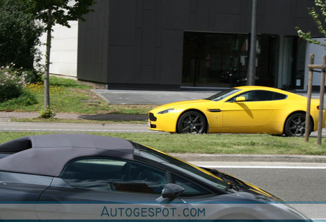 Aston Martin V8 Vantage