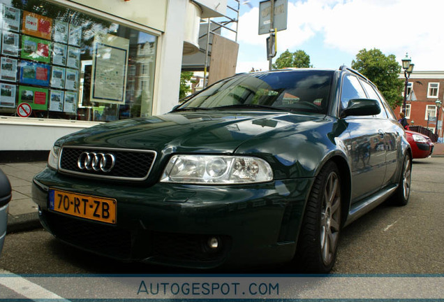 Audi RS4 Avant B5