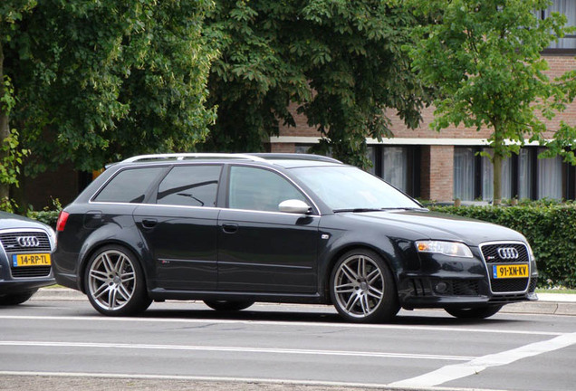 Audi RS4 Avant B7