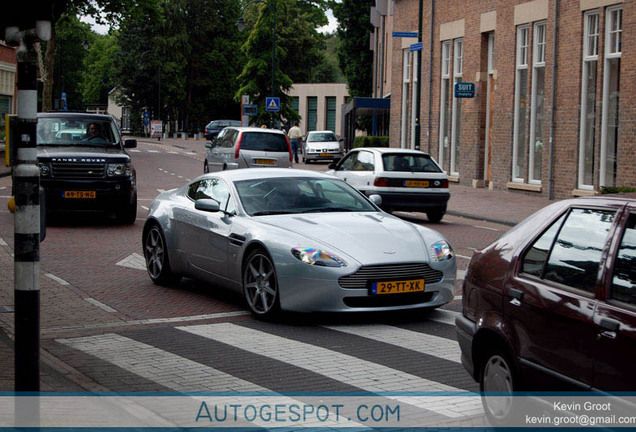 Aston Martin V8 Vantage