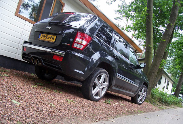 Jeep Grand Cherokee SRT-8 2005