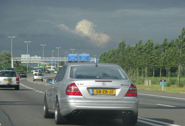 Mercedes-Benz E 55 AMG