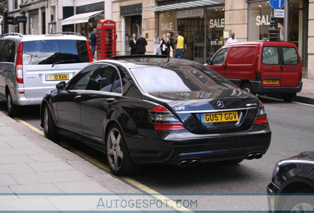 Mercedes-Benz S 63 AMG W221