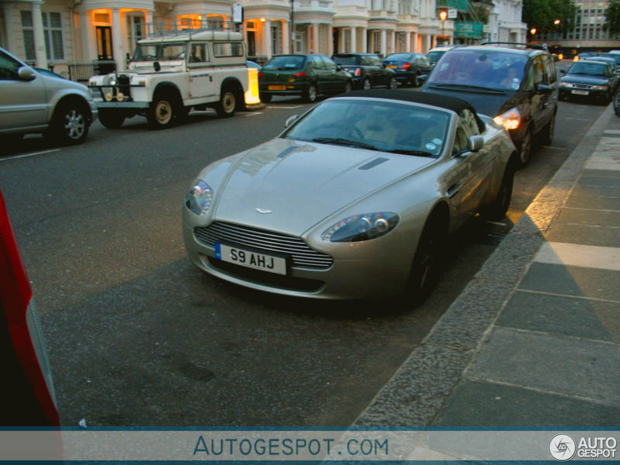 Aston Martin V8 Vantage Roadster