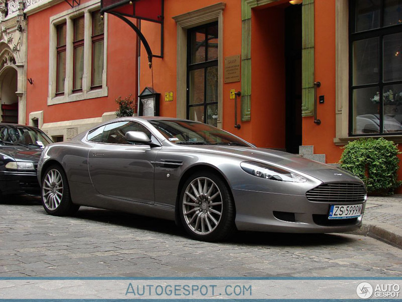 Aston Martin DB9