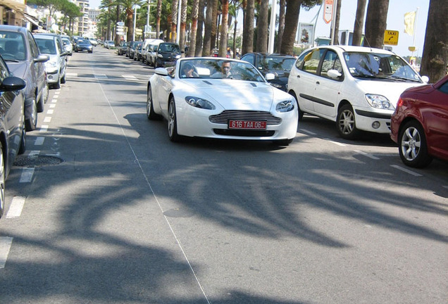 Aston Martin V8 Vantage Roadster