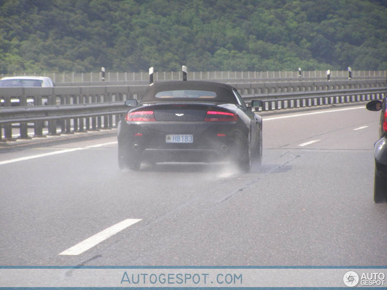 Aston Martin V8 Vantage Roadster