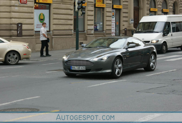 Aston Martin DB9