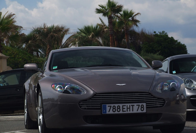 Aston Martin V8 Vantage