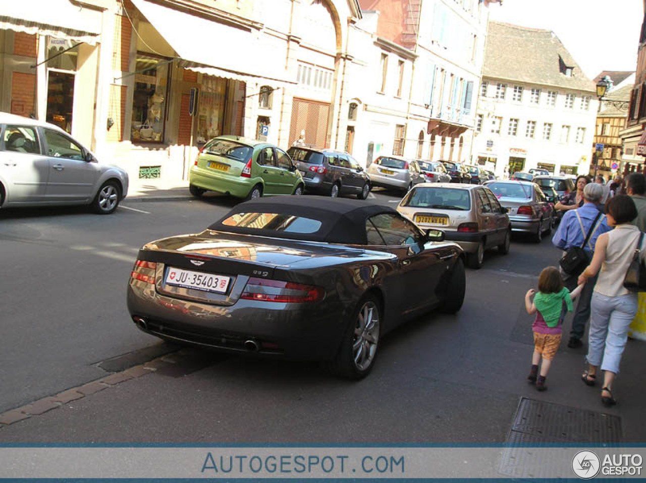 Aston Martin DB9 Volante