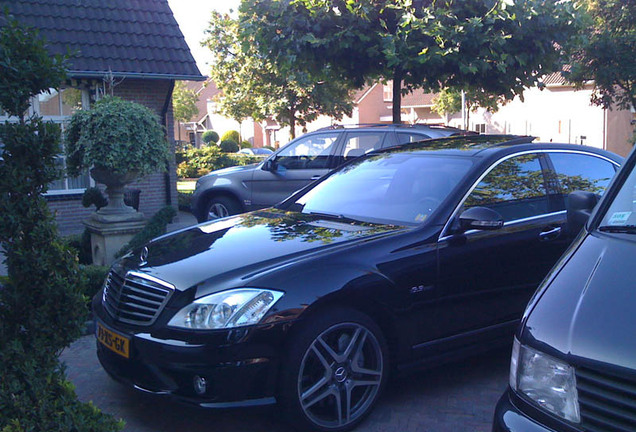 Mercedes-Benz S 63 AMG W221