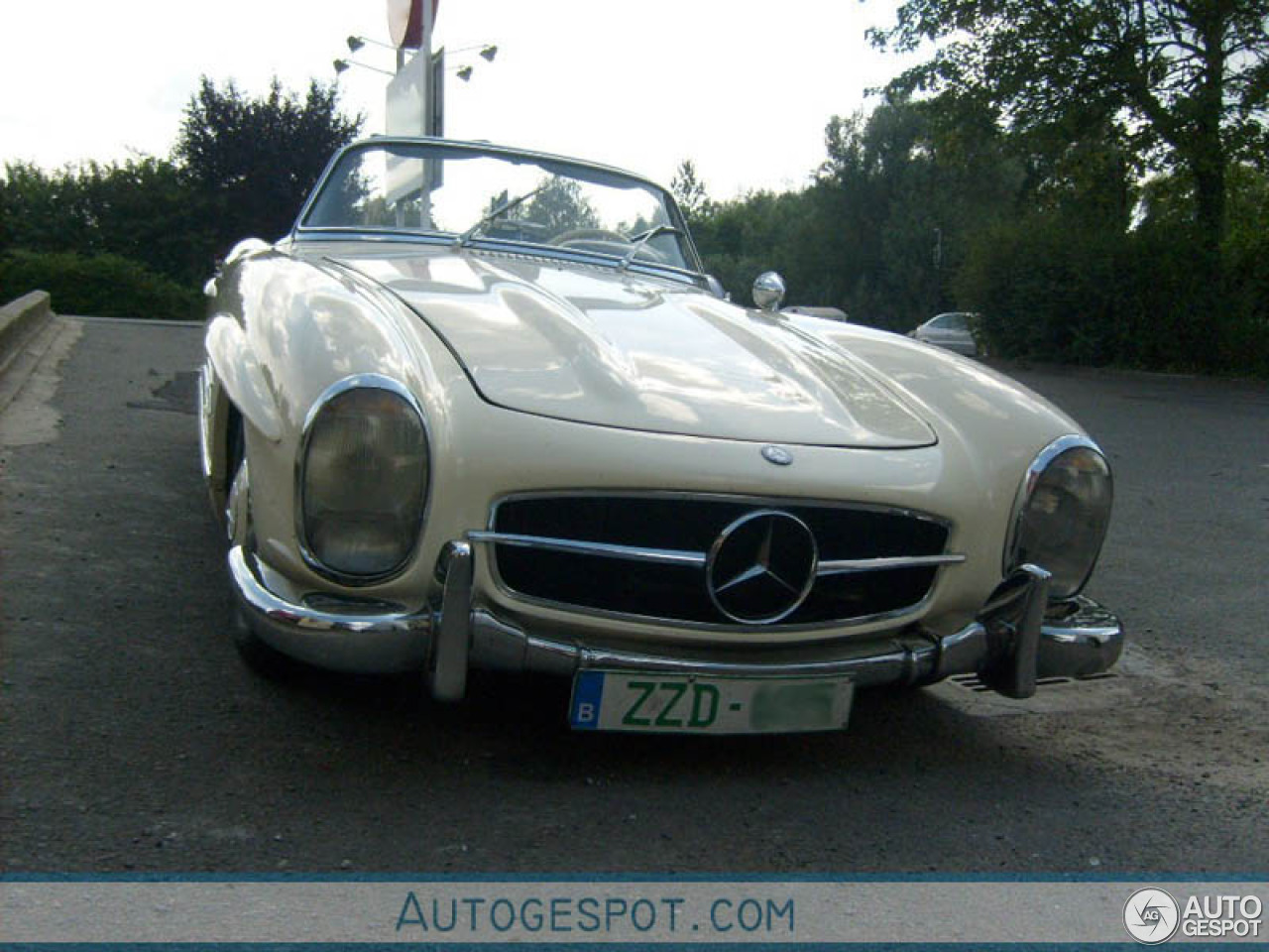 Mercedes-Benz 300SL Roadster