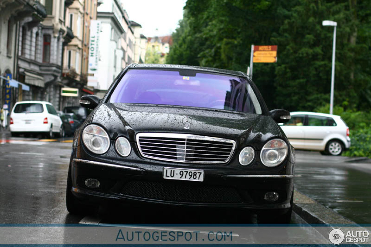 Mercedes-Benz E 55 AMG