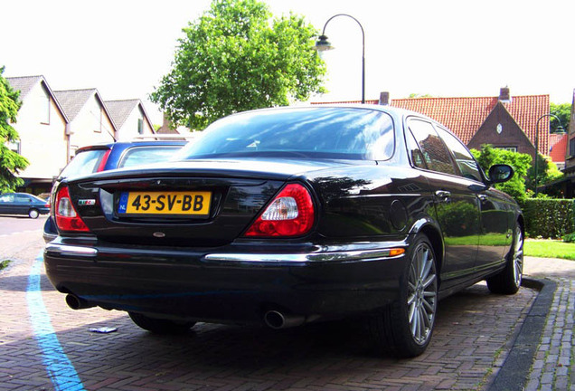 Jaguar XJR