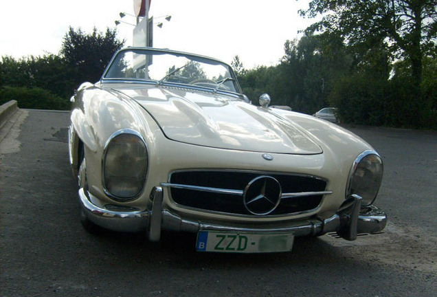 Mercedes-Benz 300SL Roadster