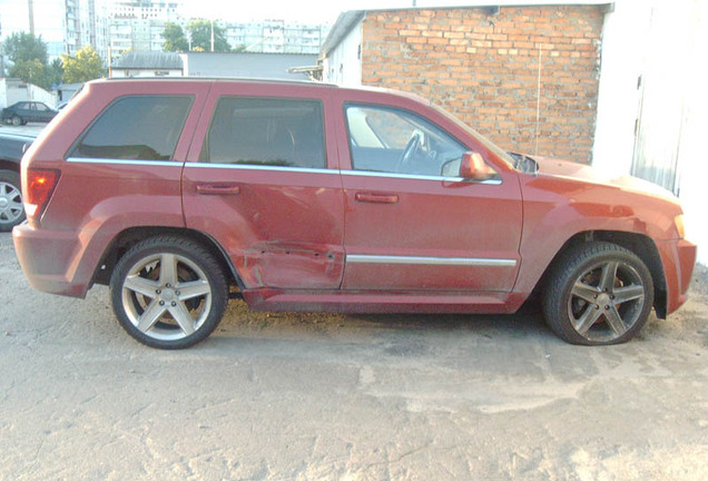 Jeep Grand Cherokee SRT-8 2005