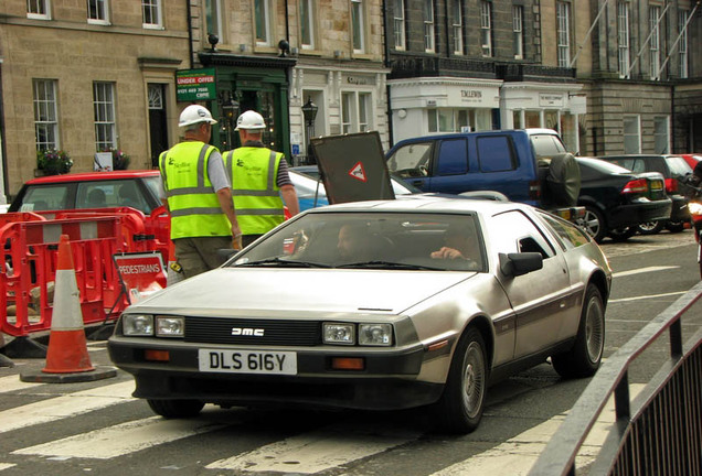 DeLorean DMC-12