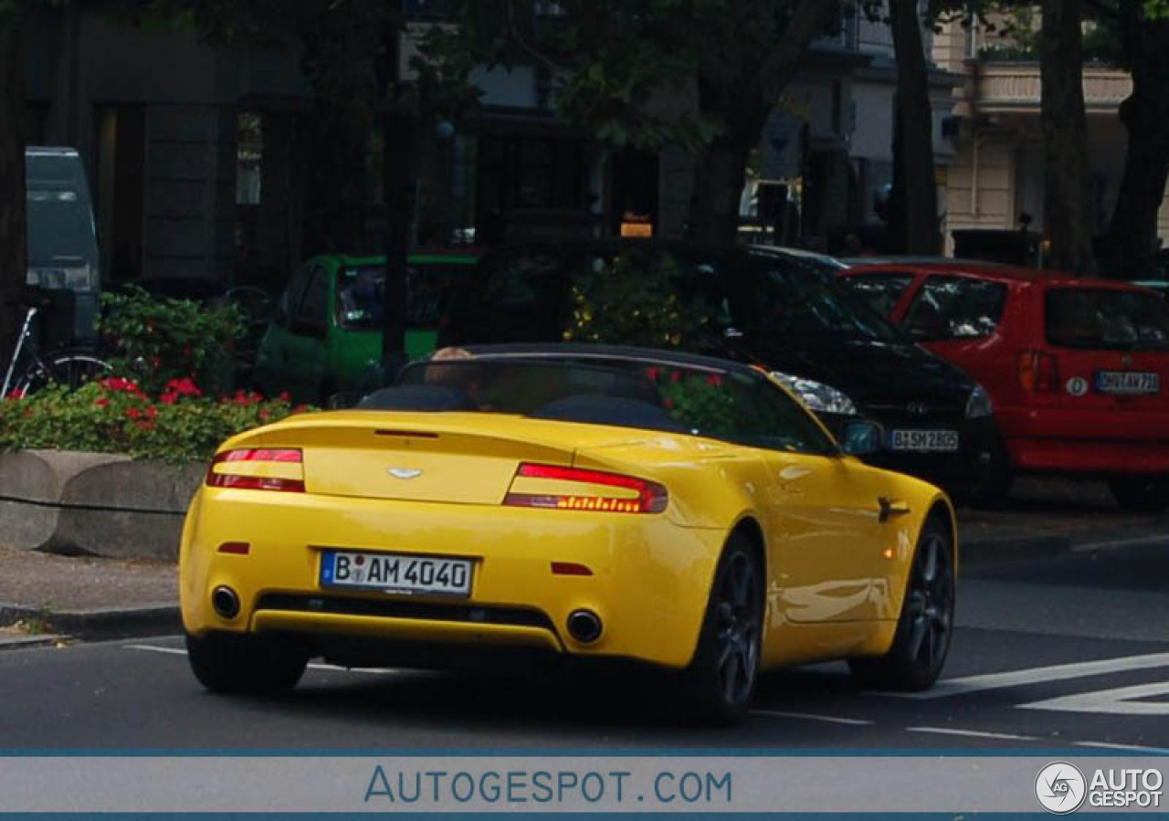 Aston Martin V8 Vantage Roadster