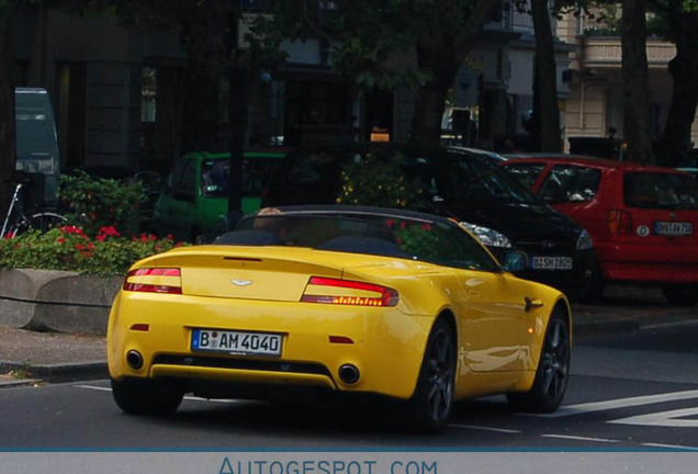 Aston Martin V8 Vantage Roadster