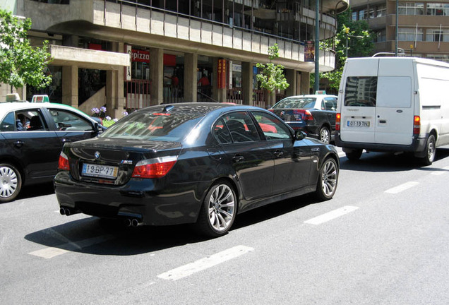 BMW M5 E60 2005