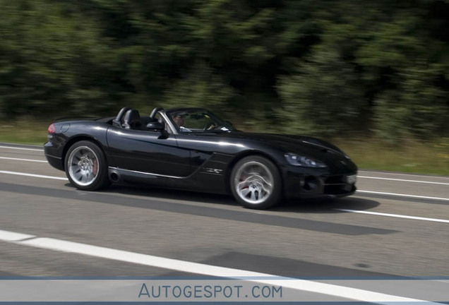 Dodge Viper SRT-10 Roadster 2003