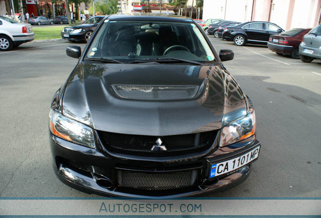 Mitsubishi Lancer Evolution IX FQ