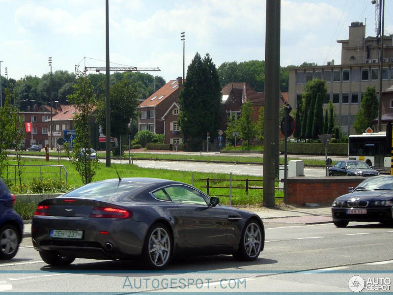 Aston Martin V8 Vantage