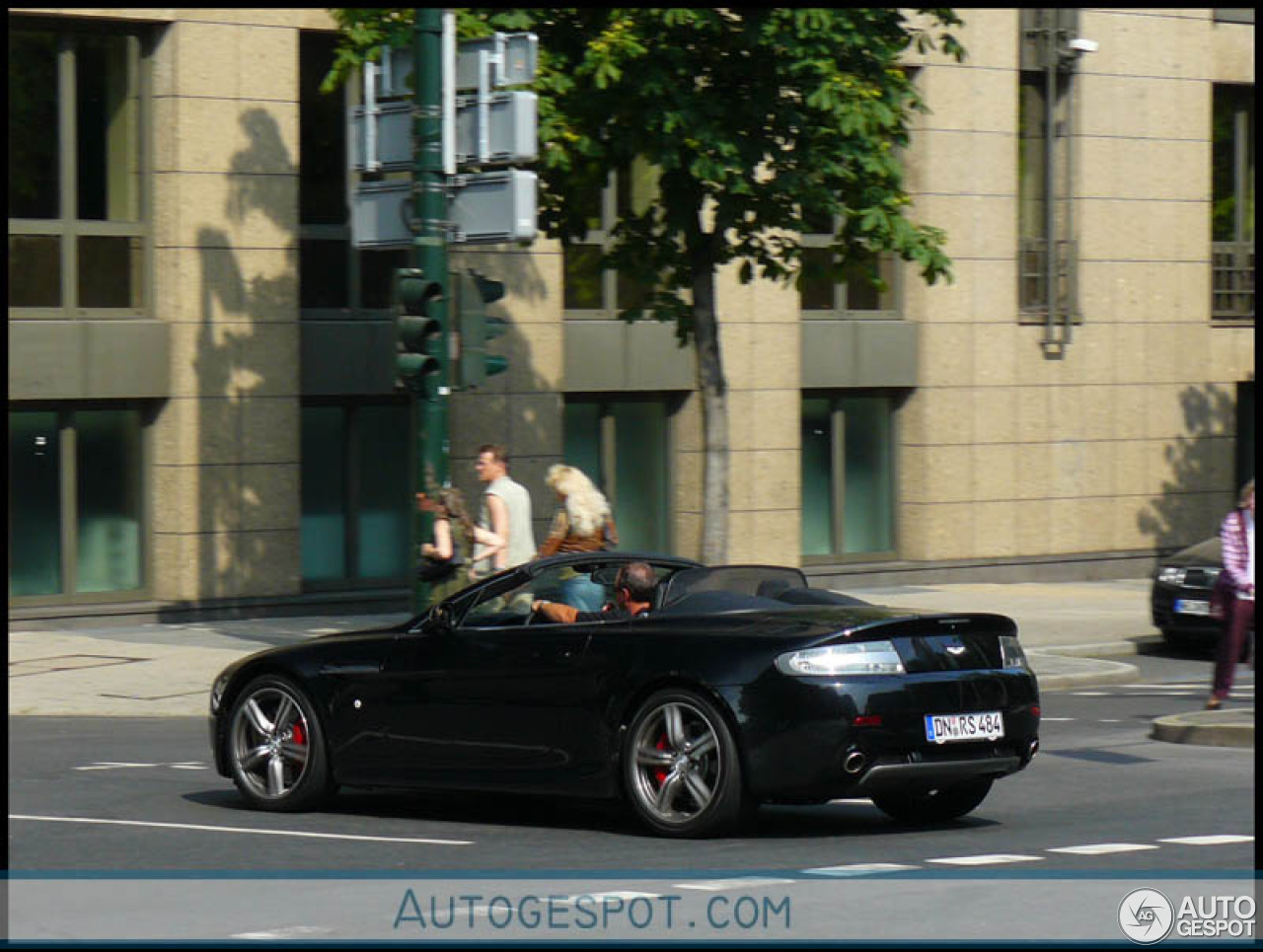 Aston Martin V8 Vantage N400 Roadster