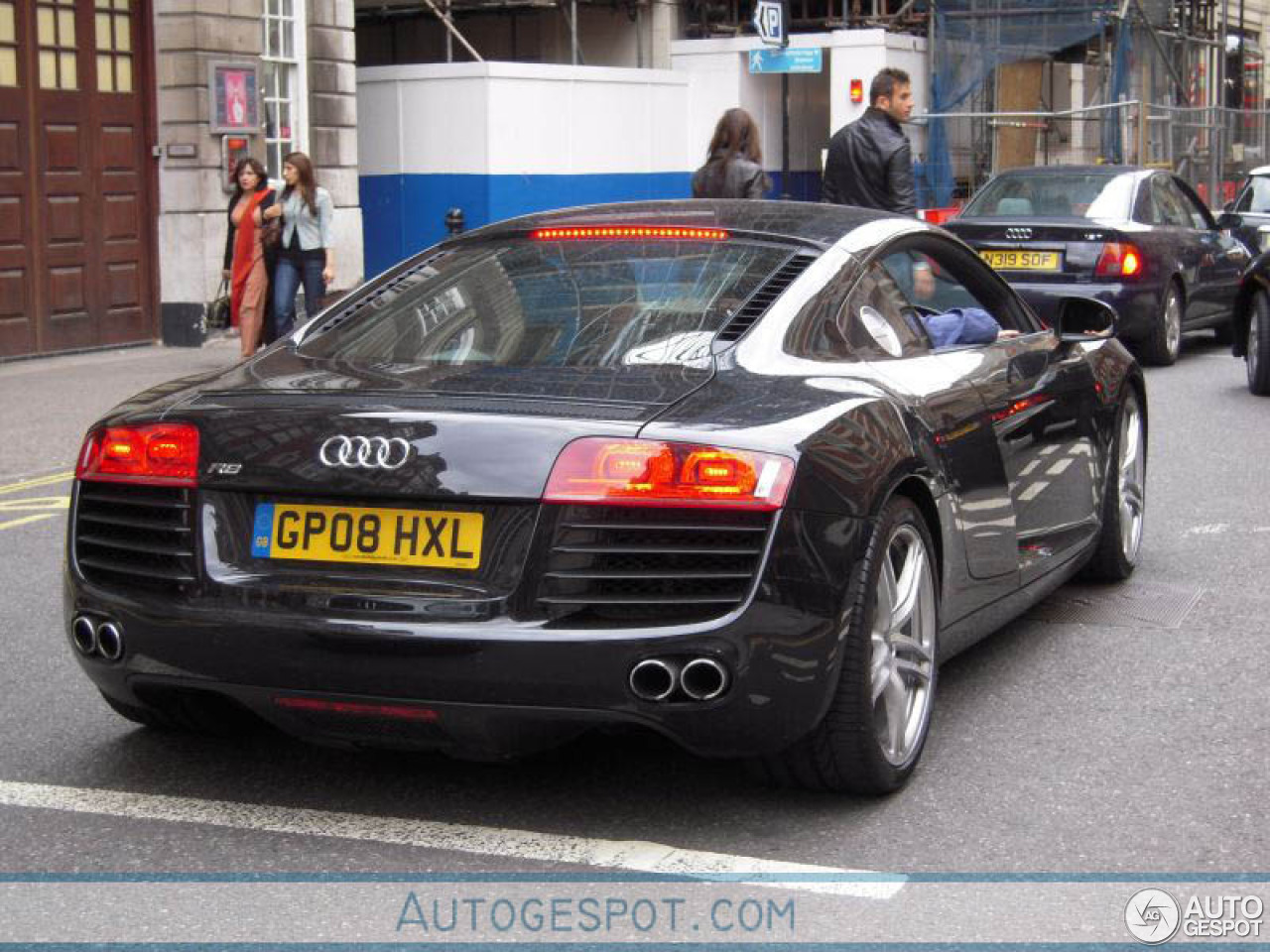 Audi R8