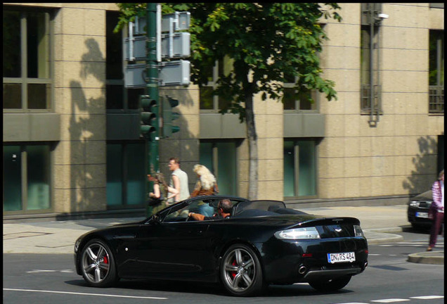 Aston Martin V8 Vantage N400 Roadster