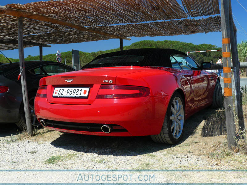 Aston Martin DB9 Volante