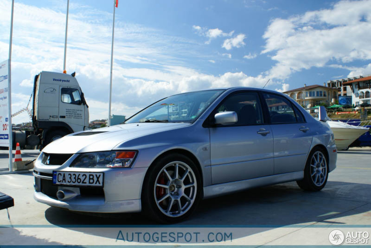 Mitsubishi Lancer Evolution IX MR FQ