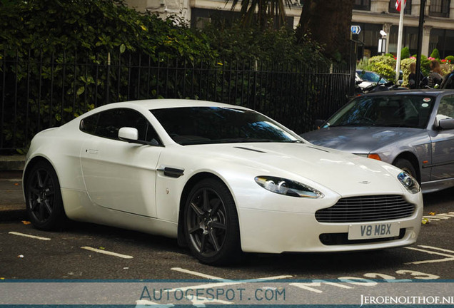 Aston Martin V8 Vantage