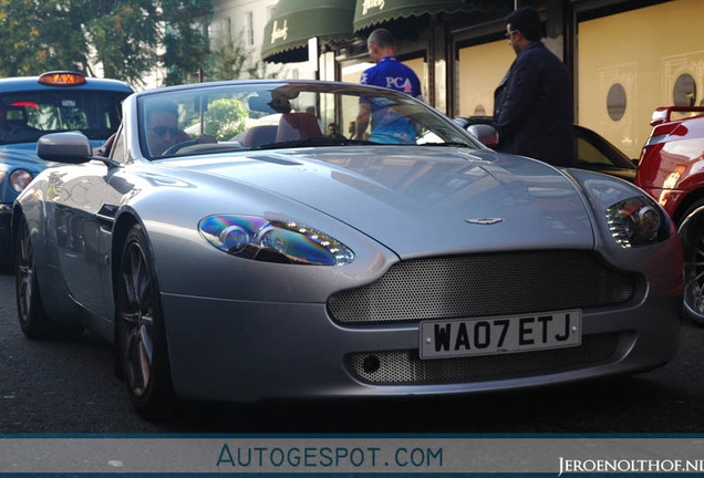 Aston Martin V8 Vantage Roadster