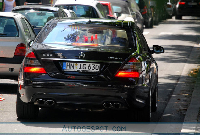 Mercedes-Benz S 63 AMG W221