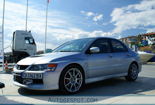 Mitsubishi Lancer Evolution IX MR FQ