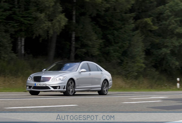 Mercedes-Benz S 63 AMG W221