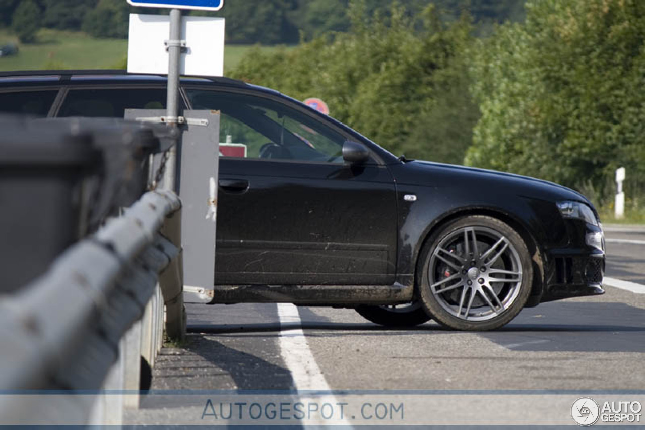 Audi RS4 Avant B7