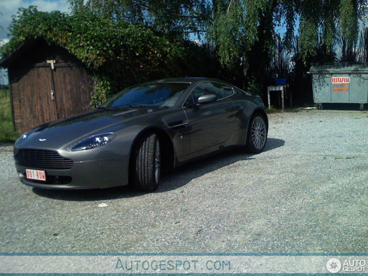 Aston Martin V8 Vantage